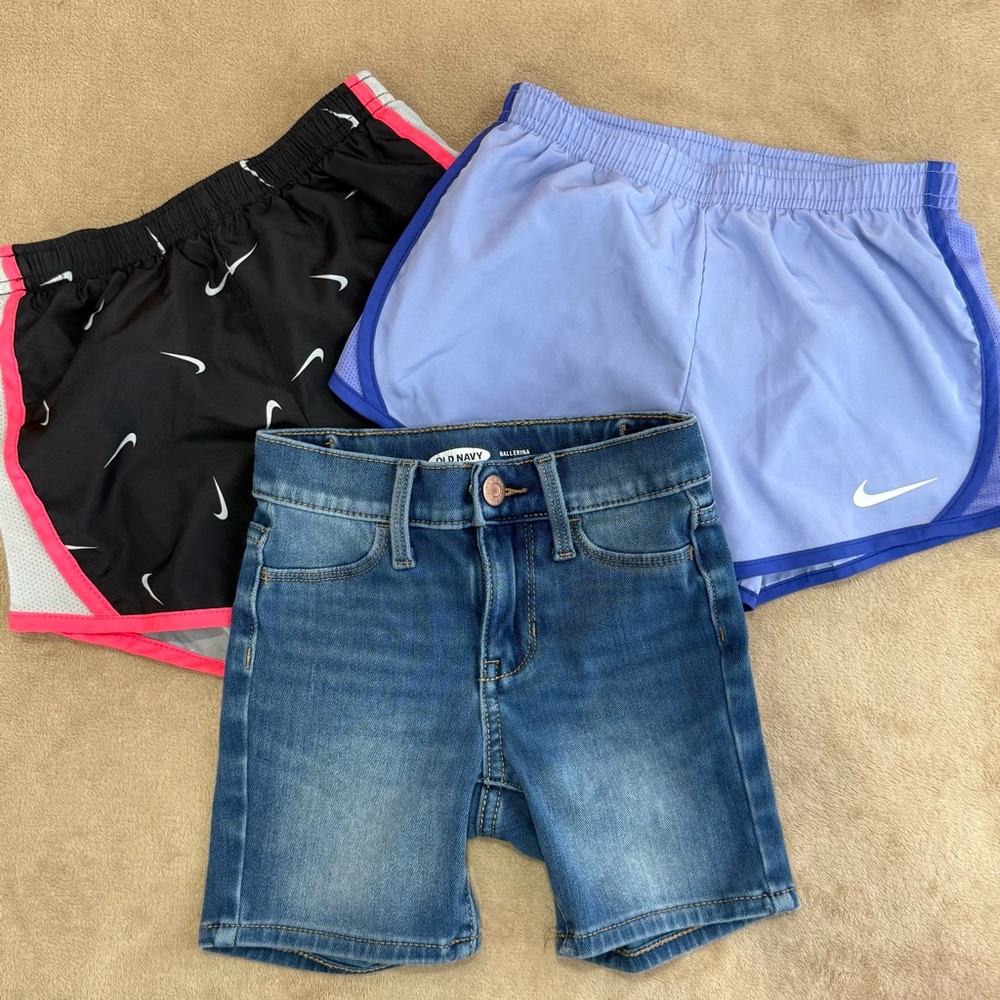 BUNDLE - Girls Nike & Old Navy Blue Denim shorts - Size 6